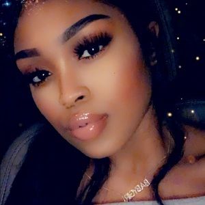 Meet your Posher, Jazmine